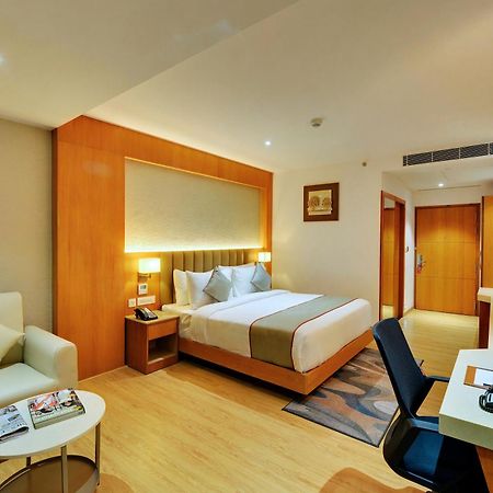 Clarion Hotel Bangalore Yesvantpur Экстерьер фото