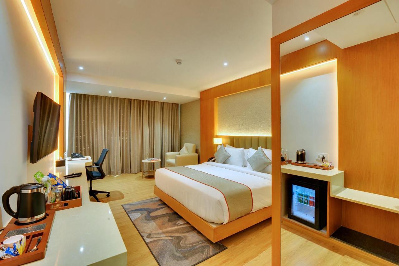 Clarion Hotel Bangalore Yesvantpur Экстерьер фото