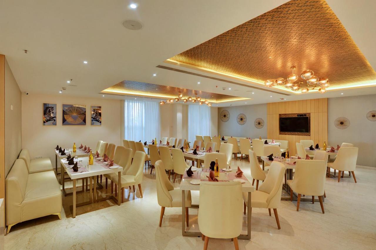 Clarion Hotel Bangalore Yesvantpur Экстерьер фото