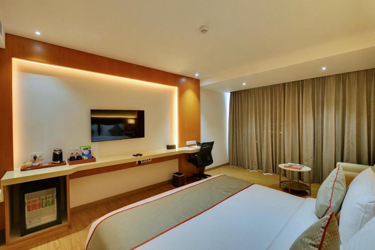 Clarion Hotel Bangalore Yesvantpur Экстерьер фото