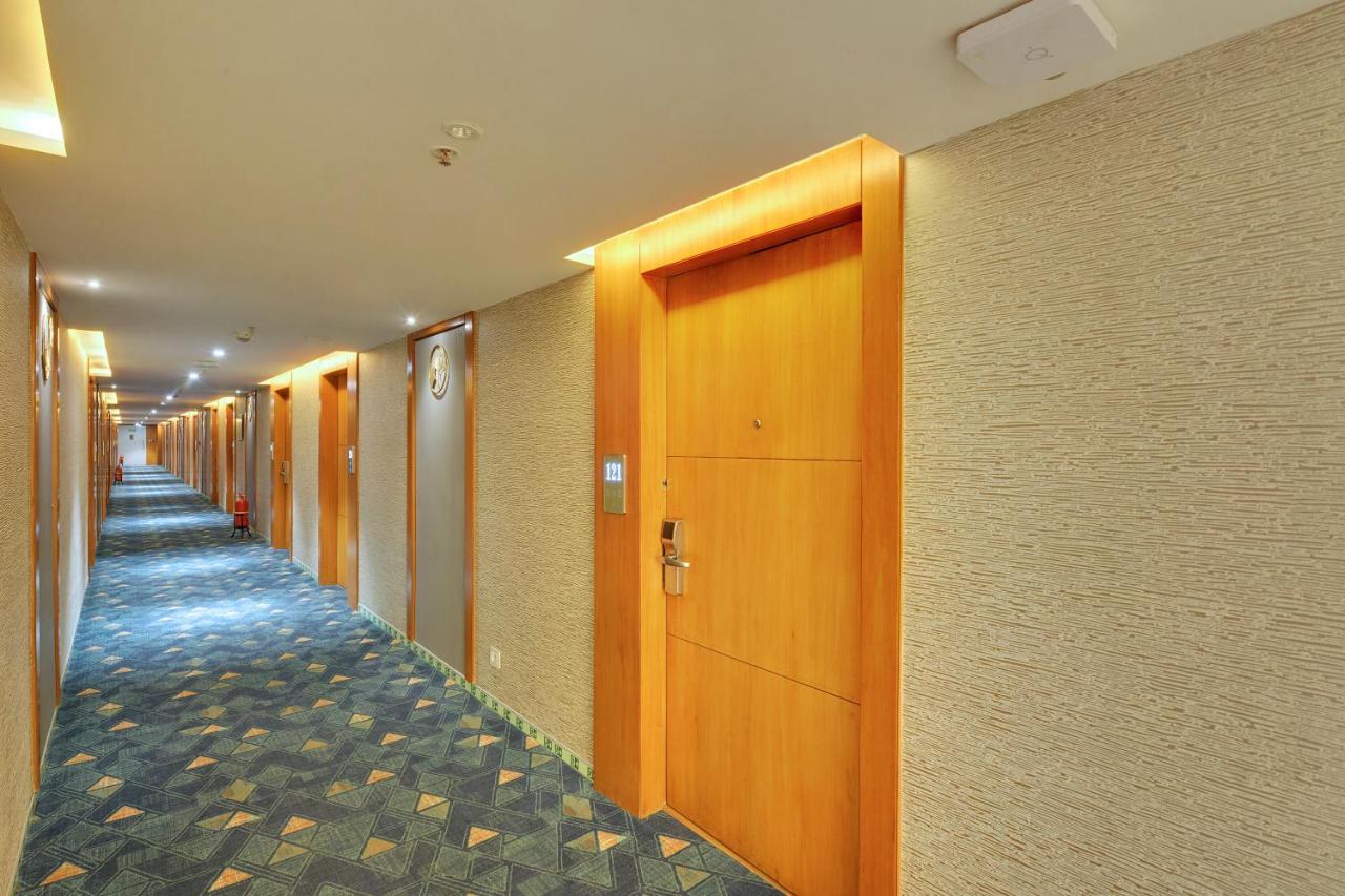 Clarion Hotel Bangalore Yesvantpur Экстерьер фото