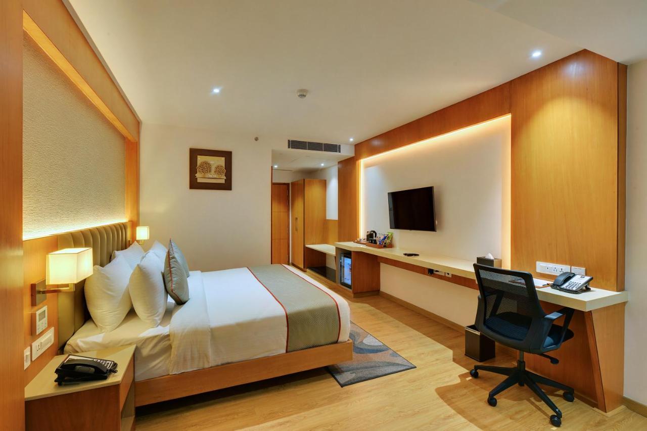 Clarion Hotel Bangalore Yesvantpur Экстерьер фото