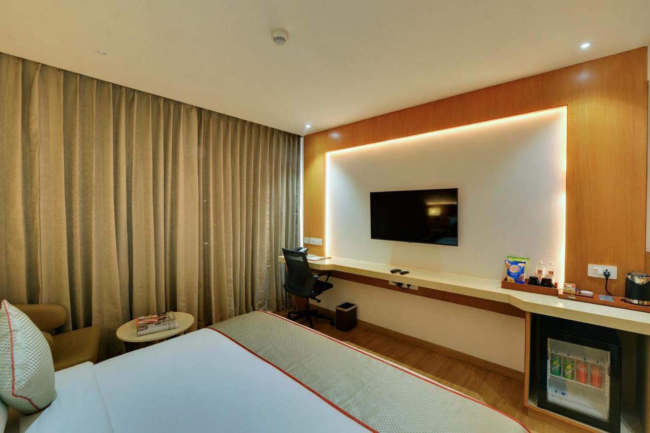 Clarion Hotel Bangalore Yesvantpur Экстерьер фото