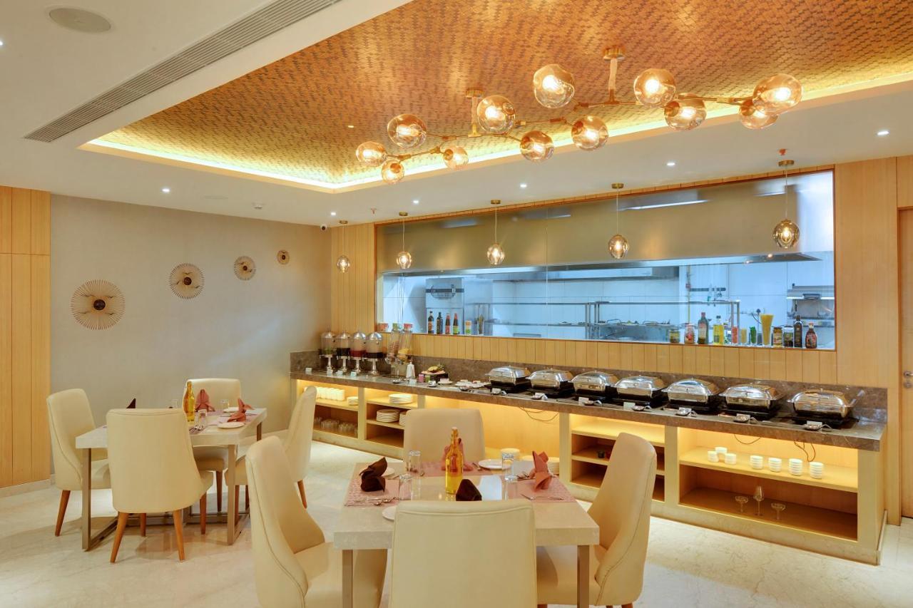 Clarion Hotel Bangalore Yesvantpur Экстерьер фото